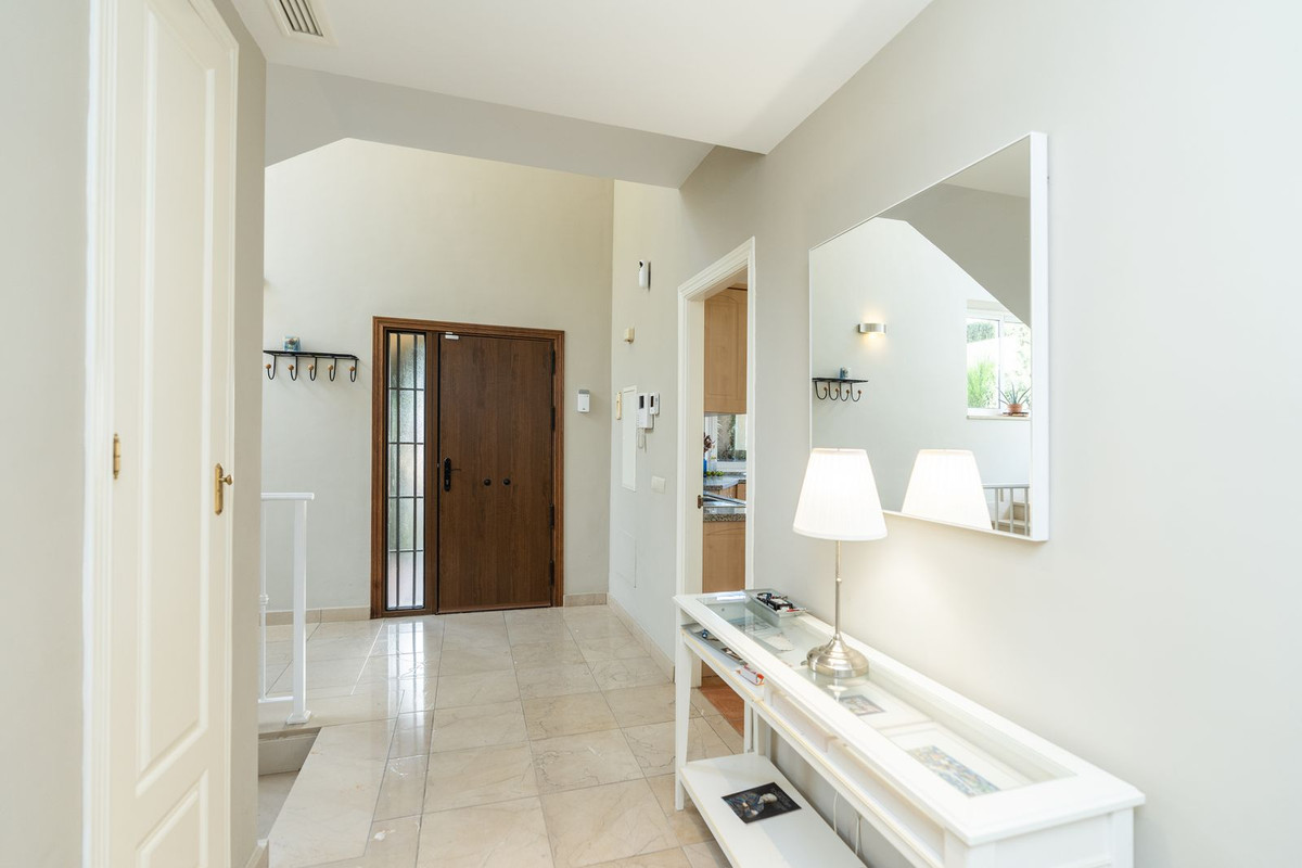 233e6abc9bd7d6fe5fc01d05333e9110 - 35