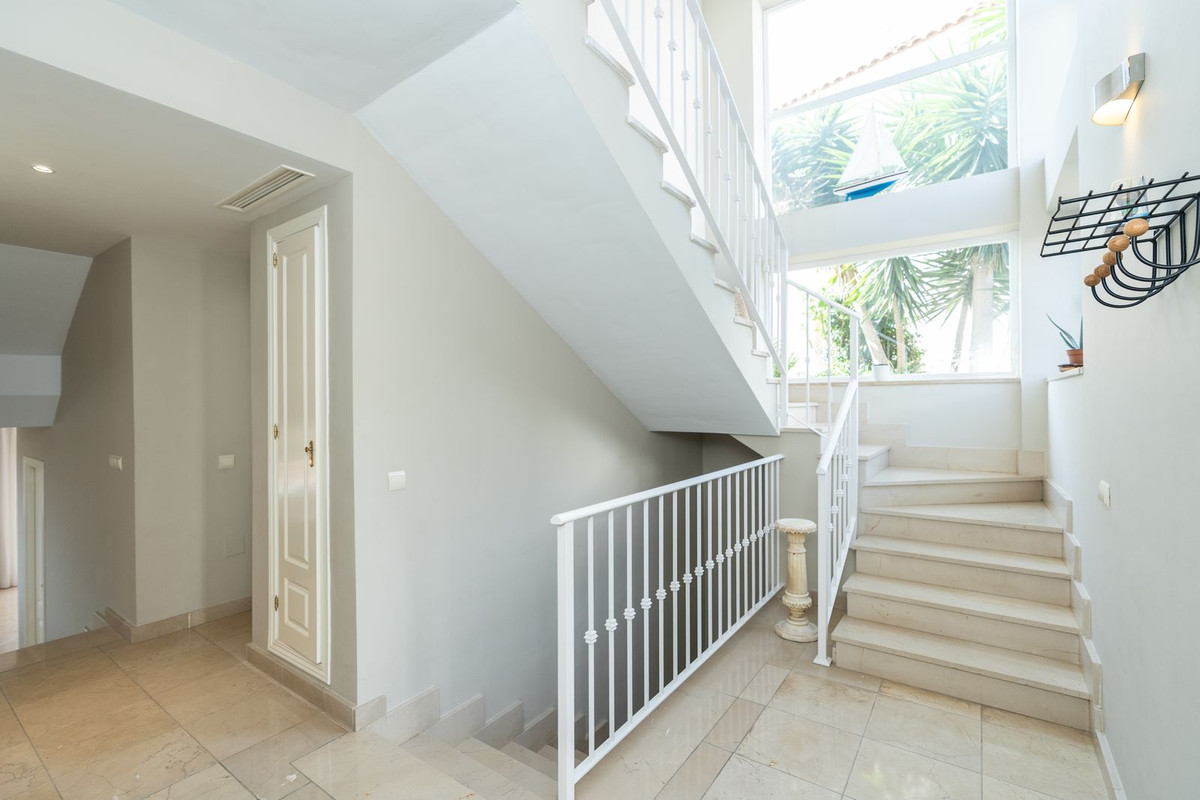 233e6abc9bd7d6fe5fc01d05333e9110 - 37