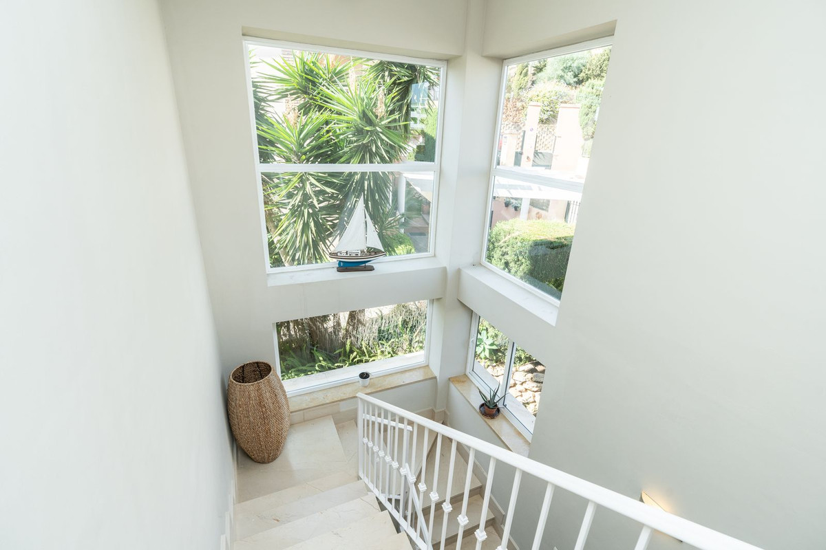 233e6abc9bd7d6fe5fc01d05333e9110 - 38