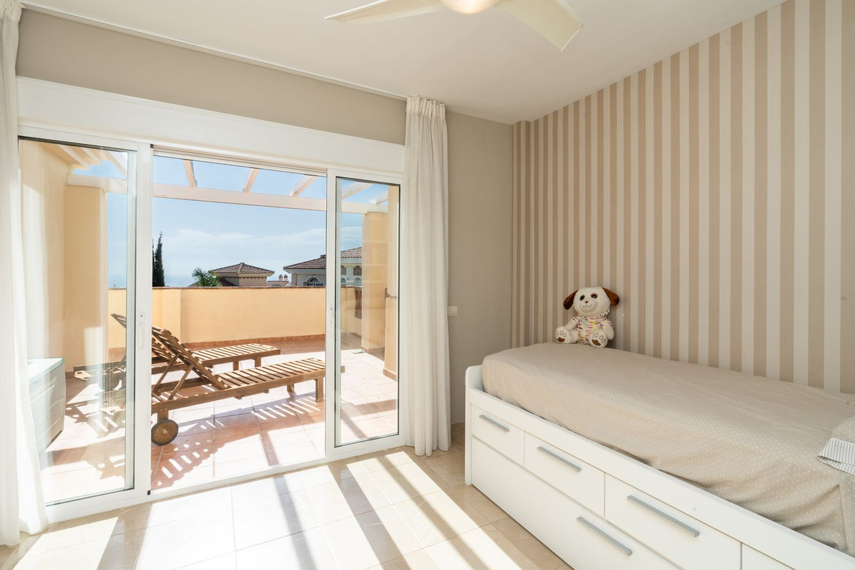 233e6abc9bd7d6fe5fc01d05333e9110 - 47