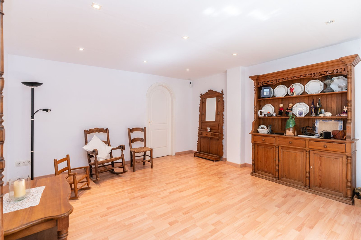 233e6abc9bd7d6fe5fc01d05333e9110 - 61