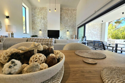 241e8883fb5715f4cdef1ed02a0c13e9 - 16