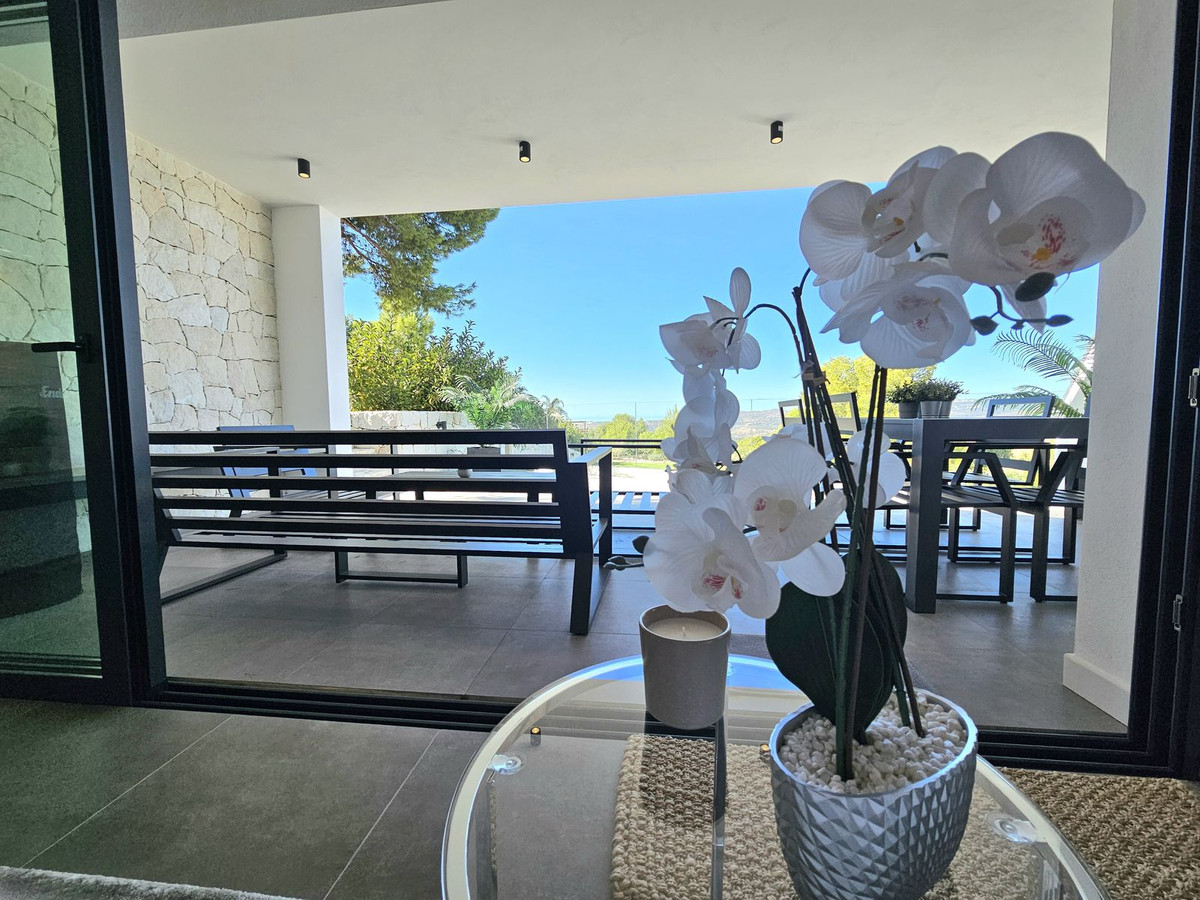 241e8883fb5715f4cdef1ed02a0c13e9 - 23