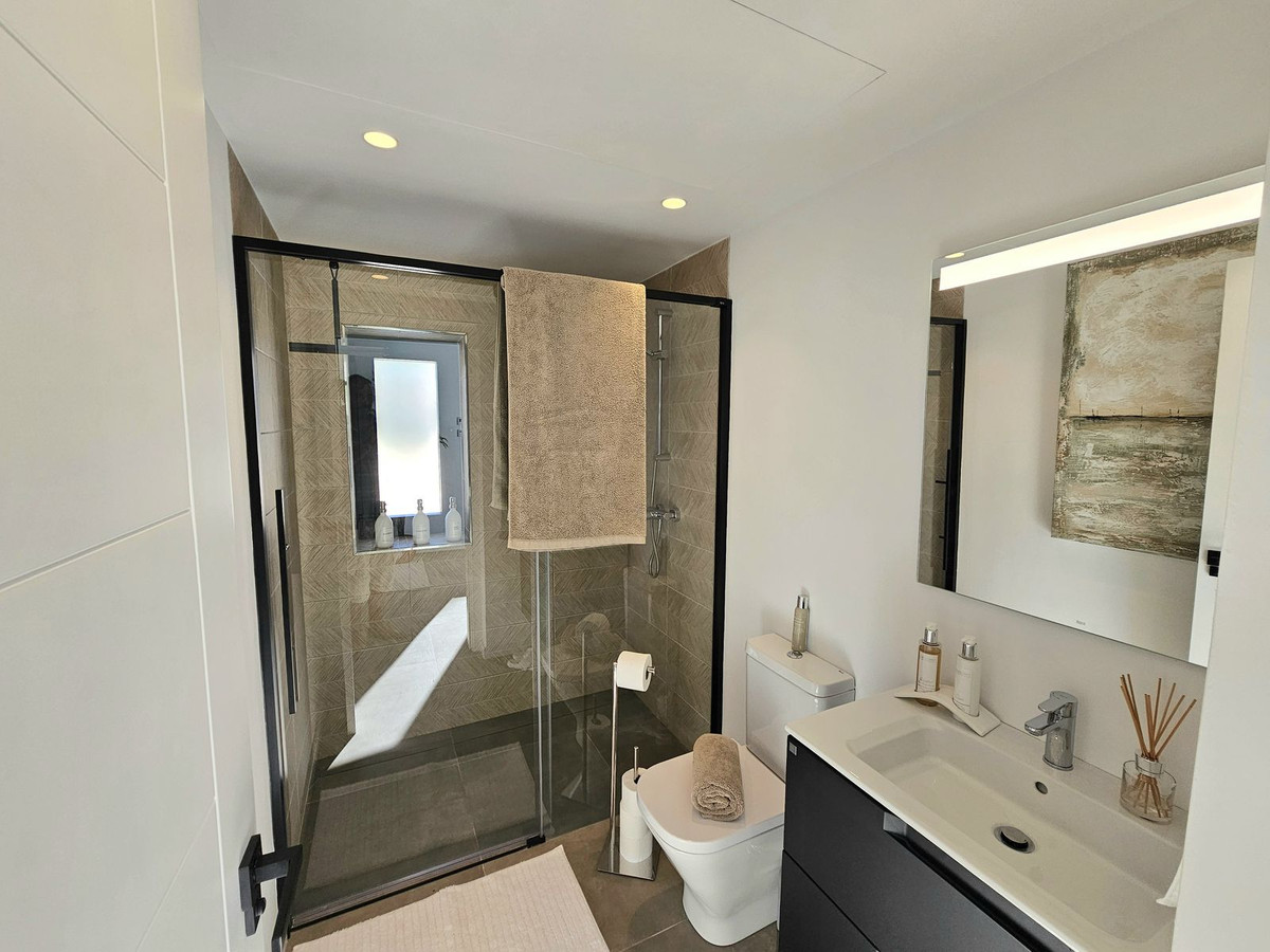 241e8883fb5715f4cdef1ed02a0c13e9 - 35