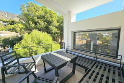 241e8883fb5715f4cdef1ed02a0c13e9 - 53