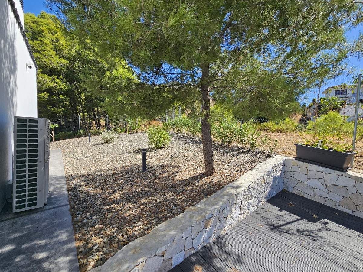 241e8883fb5715f4cdef1ed02a0c13e9 - 73