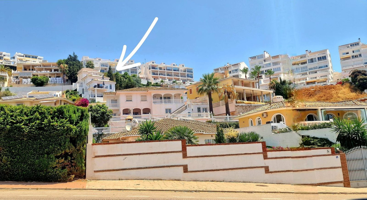 2461227ce3ae5d0638a8f400edc3ebfc - 24