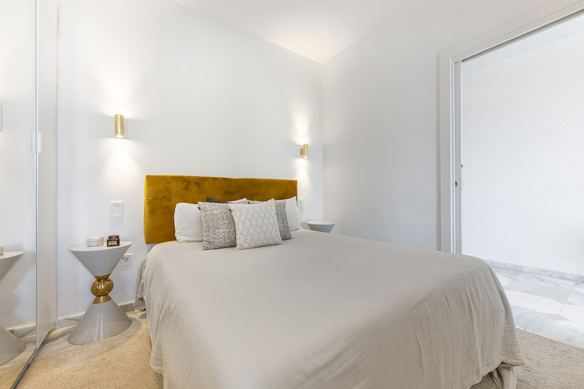 249a2ec33237dcb227d7d35de5142992 - 15