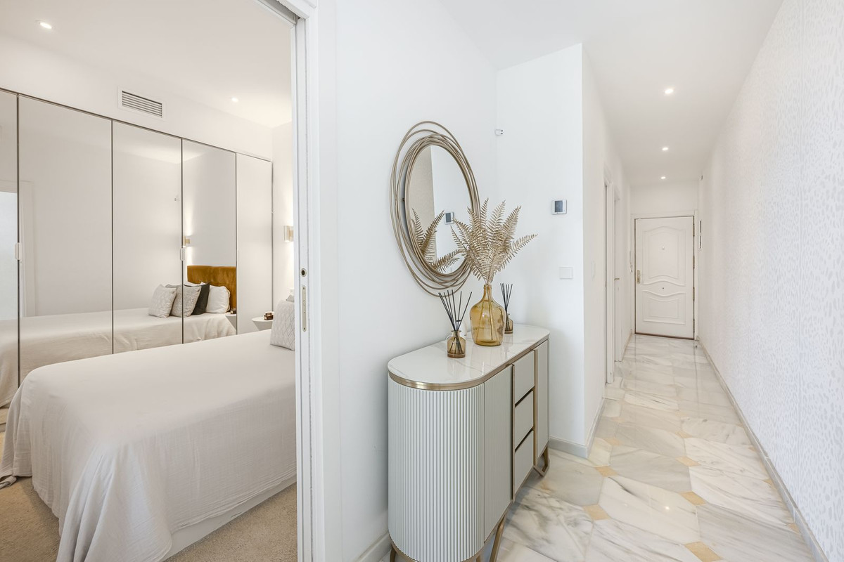 249a2ec33237dcb227d7d35de5142992 - 18