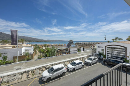 249a2ec33237dcb227d7d35de5142992 - 19