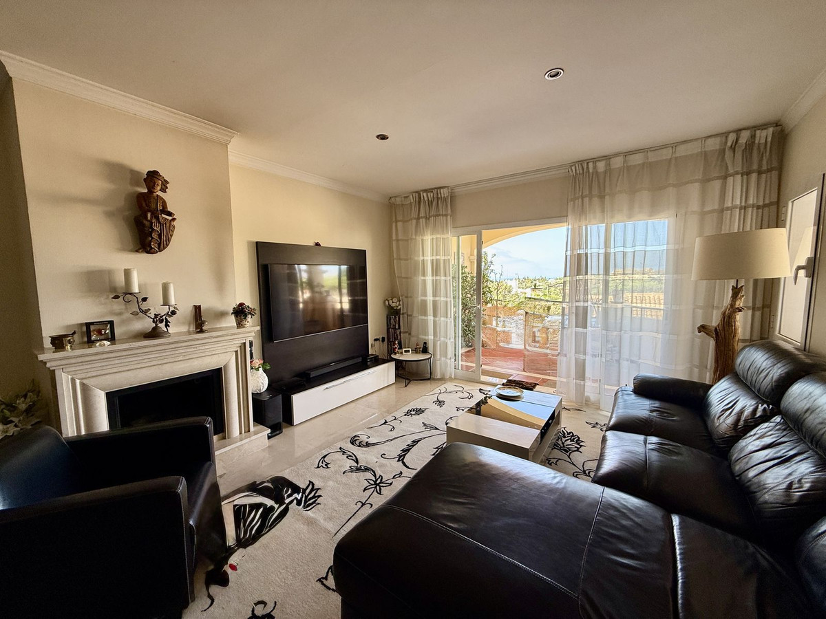 24a17bd7e2e3f2e0c51b2dfef5e29333 - 1