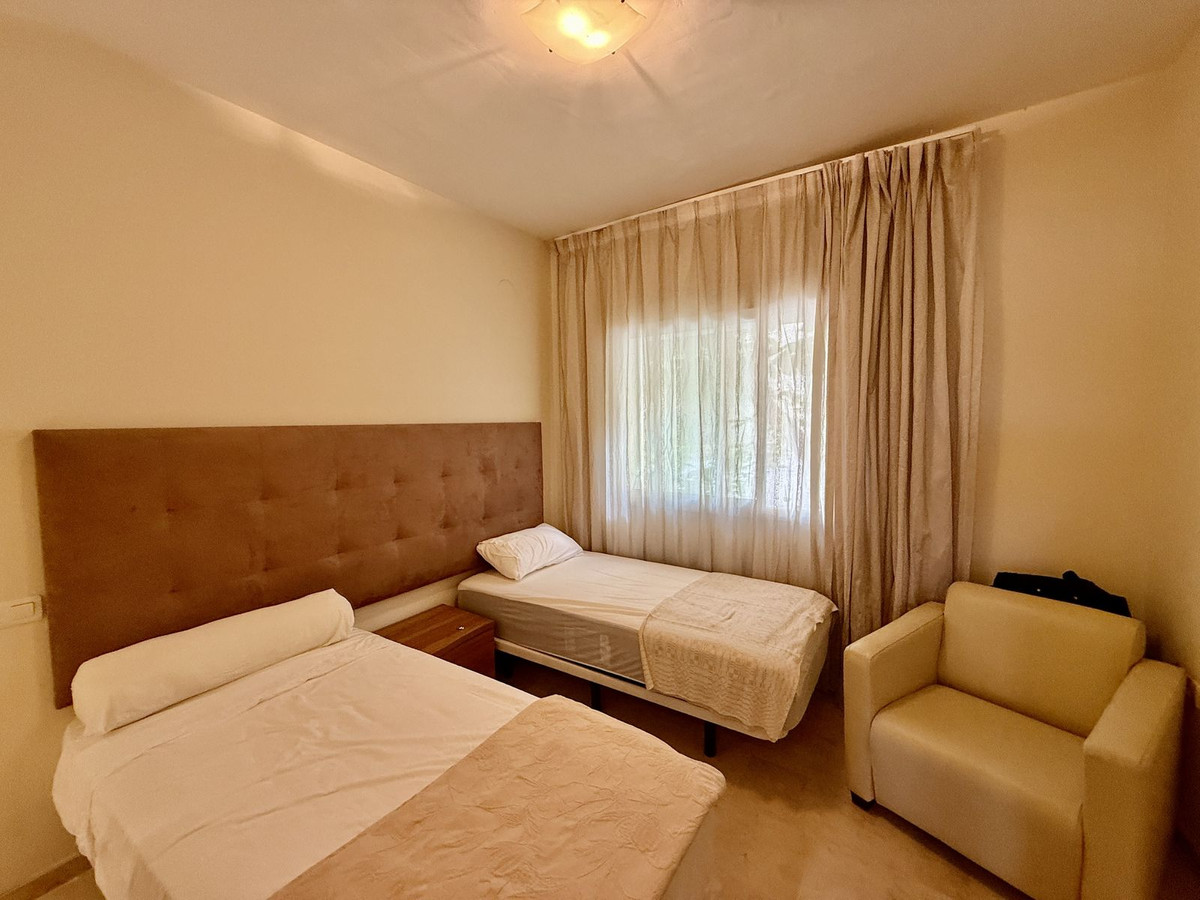 24a17bd7e2e3f2e0c51b2dfef5e29333 - 21