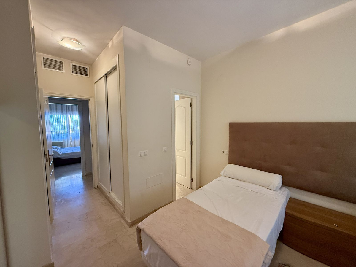 24a17bd7e2e3f2e0c51b2dfef5e29333 - 22