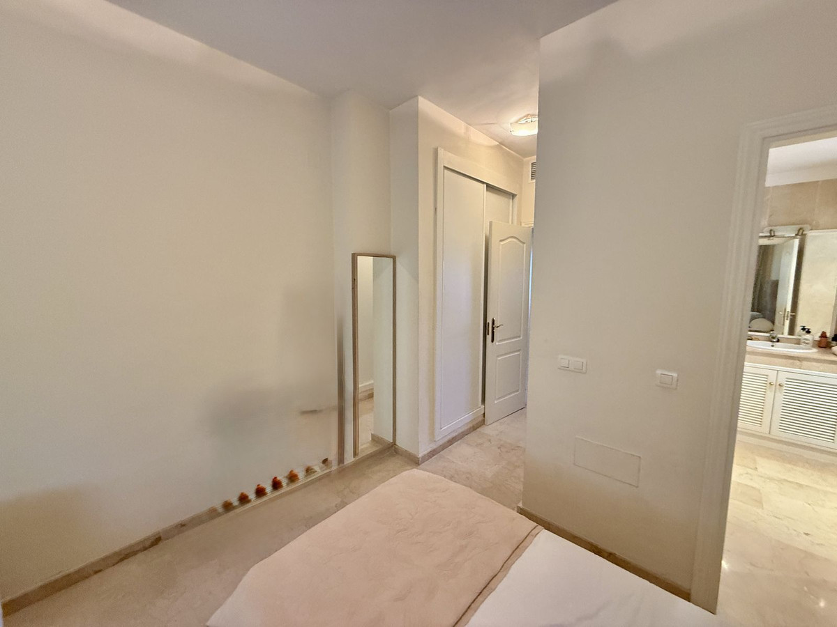 24a17bd7e2e3f2e0c51b2dfef5e29333 - 23