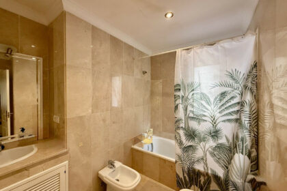 24a17bd7e2e3f2e0c51b2dfef5e29333 - 24