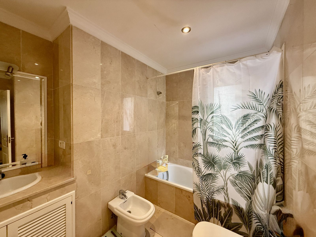 24a17bd7e2e3f2e0c51b2dfef5e29333 - 24