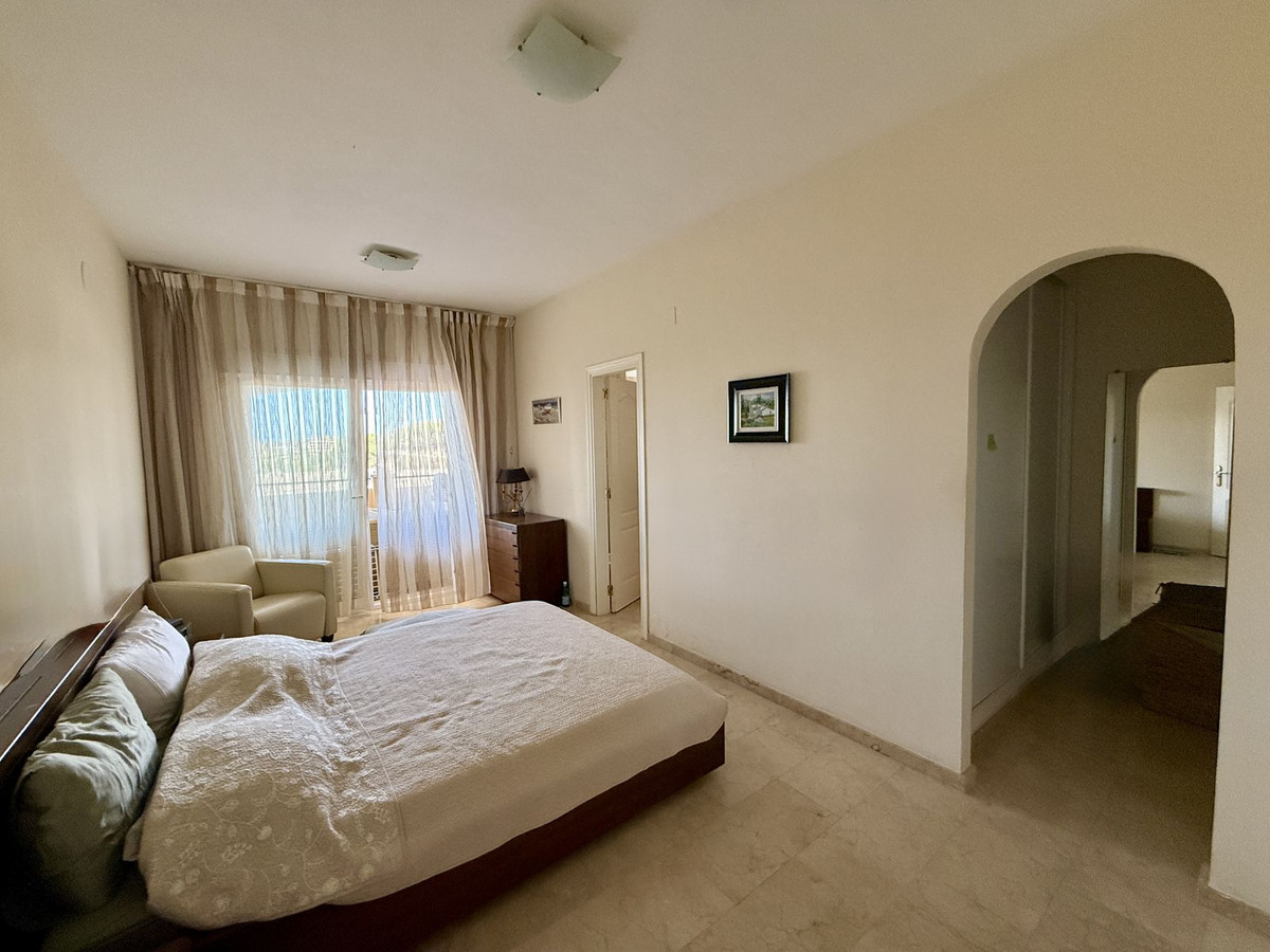 24a17bd7e2e3f2e0c51b2dfef5e29333 - 25