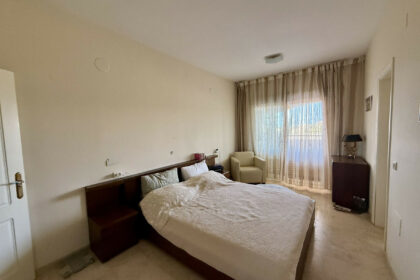 24a17bd7e2e3f2e0c51b2dfef5e29333 - 26