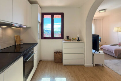 24b25517fd28f63de13d9fd2a1f5f648 - 18