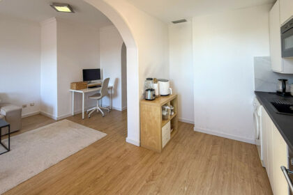 24b25517fd28f63de13d9fd2a1f5f648 - 20