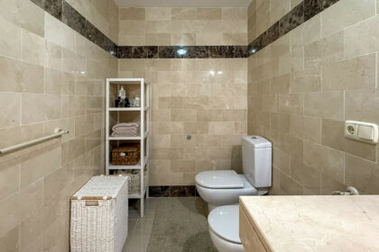 24b25517fd28f63de13d9fd2a1f5f648 - 26