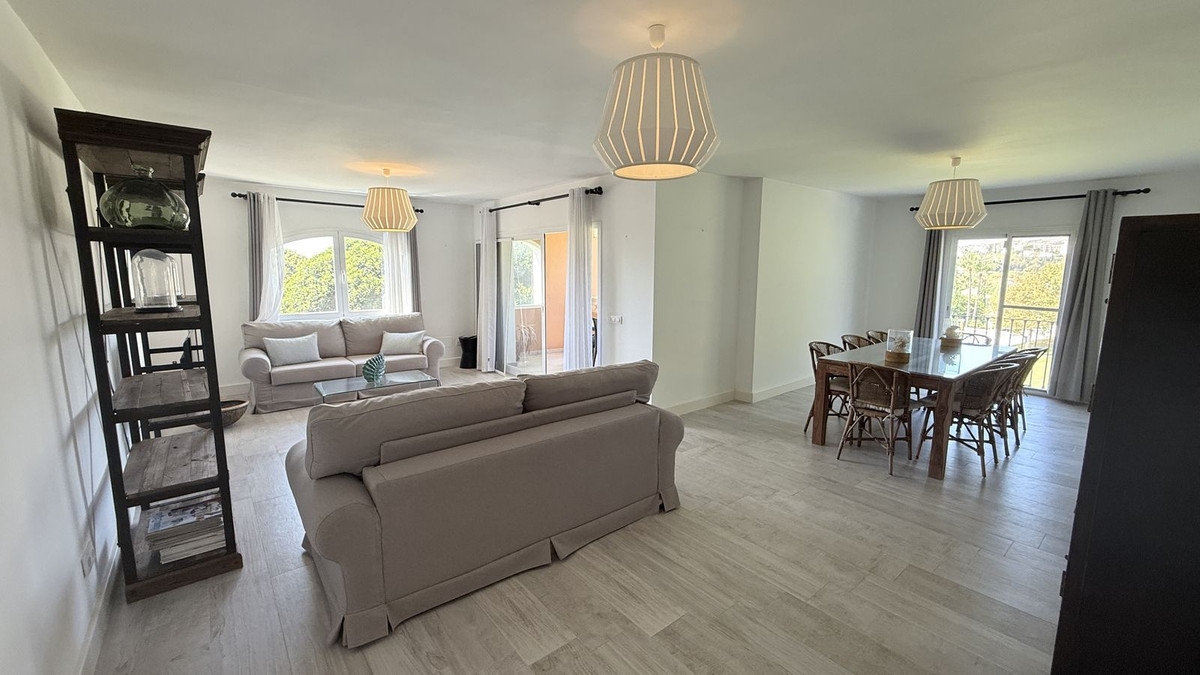 250a4f20421b4f2f99e35330966407b0 - 11