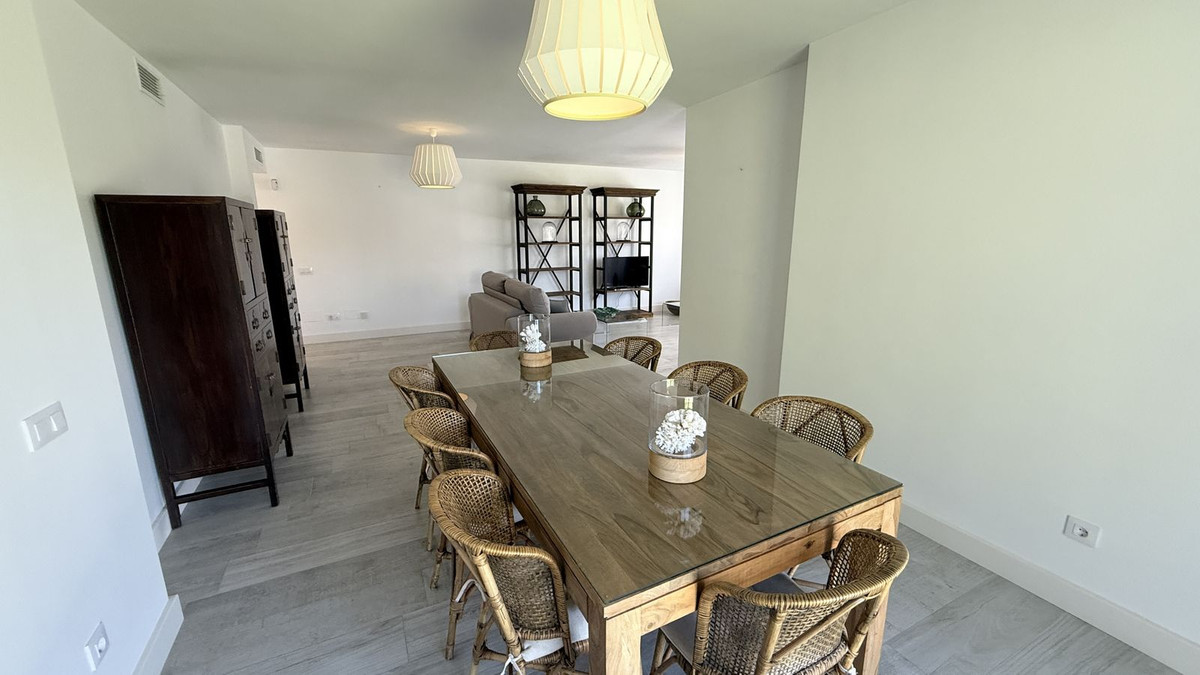 250a4f20421b4f2f99e35330966407b0 - 15