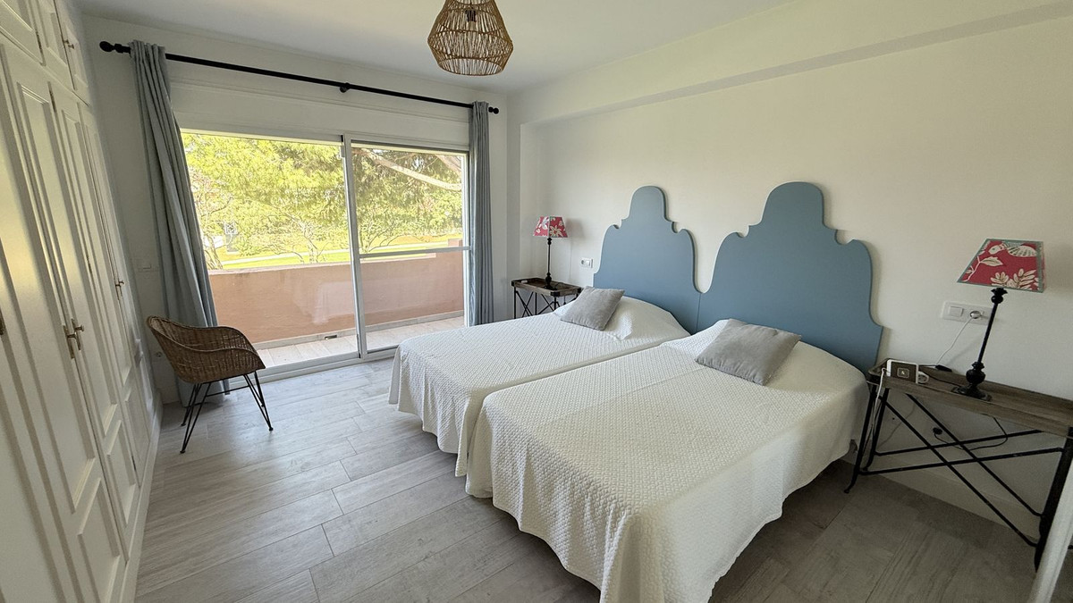 250a4f20421b4f2f99e35330966407b0 - 17