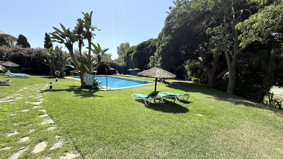 250a4f20421b4f2f99e35330966407b0 - 2