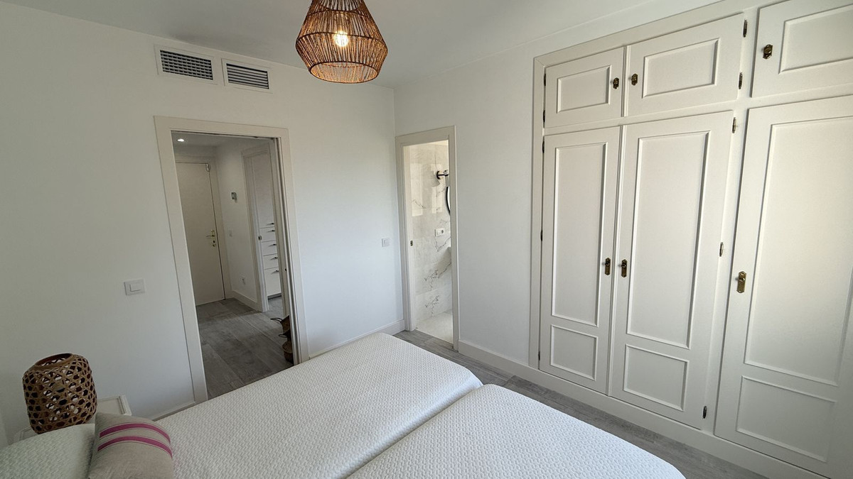 250a4f20421b4f2f99e35330966407b0 - 21