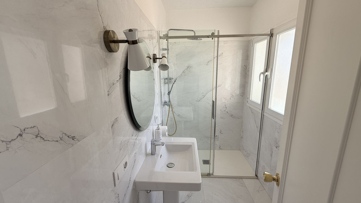 250a4f20421b4f2f99e35330966407b0 - 22