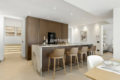 251eeb6e3675fa9dc5552fc7f30e6cf3 - 12