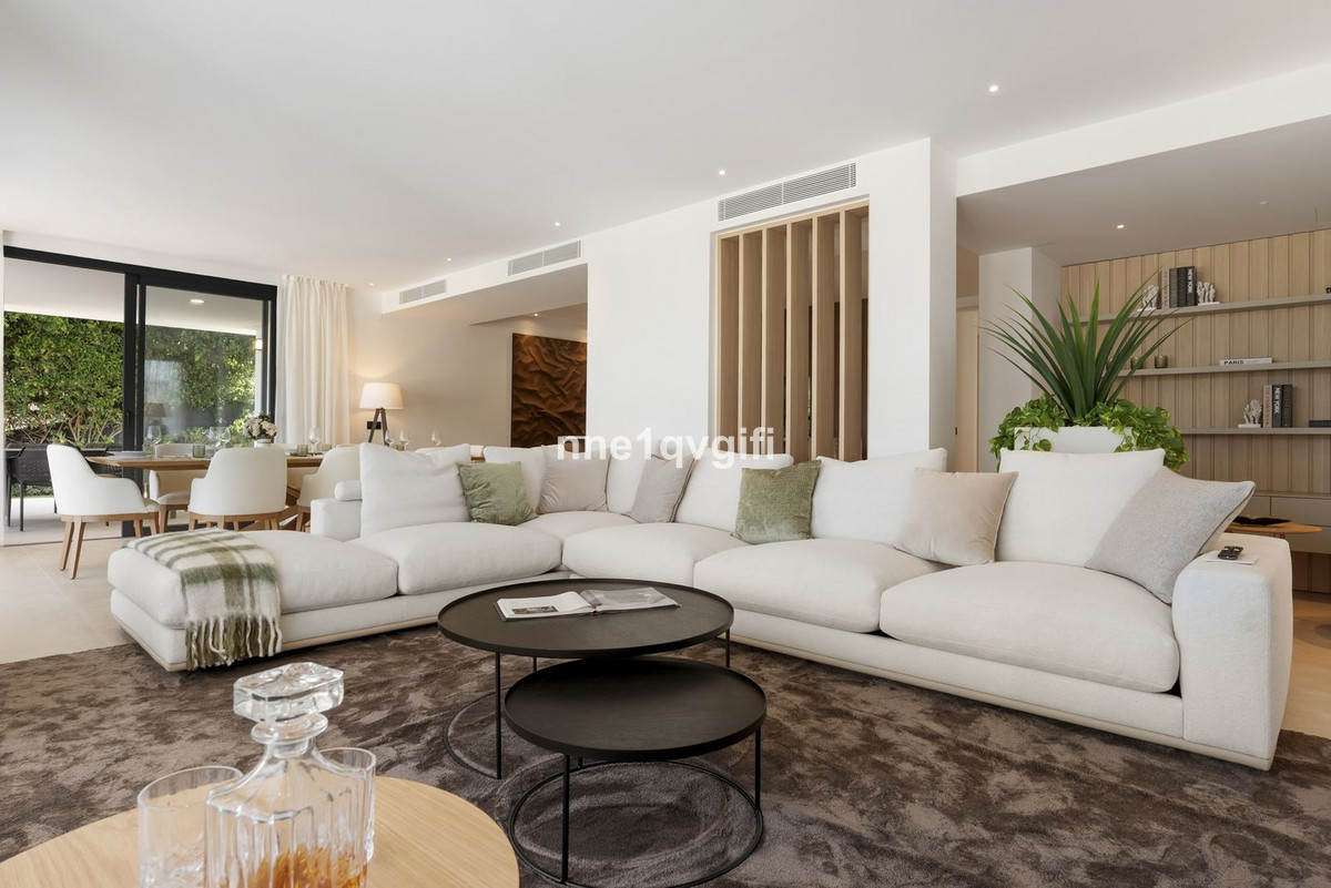 251eeb6e3675fa9dc5552fc7f30e6cf3 - 18