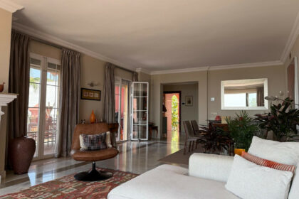 262c773bff9f7e2588b523bd06d99094 - 10