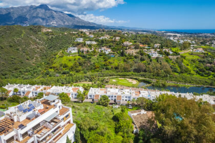 26ae8573b0e9070272fa2ca2806e1867 - 4