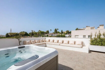 270c05a7f9c4e916c65867ac8855a375 - 26