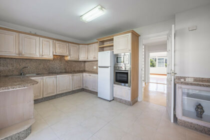 277a727a87cfcda276a0d35ad7ec91b4 - 13