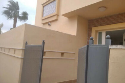 279907be29c995c08fa4e84ed15d5524 - 32