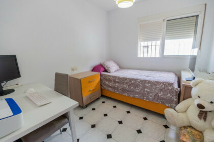 27c0db8cb27369e99a79cb2729dc3a65 - 19