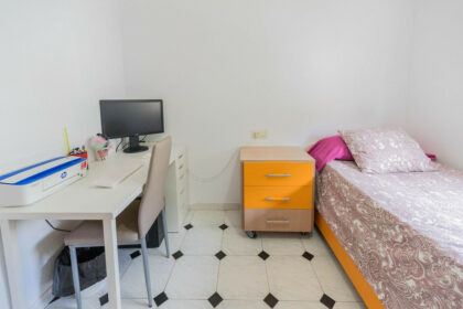 27c0db8cb27369e99a79cb2729dc3a65 - 20