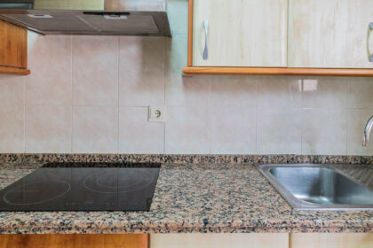 27c0db8cb27369e99a79cb2729dc3a65 - 24