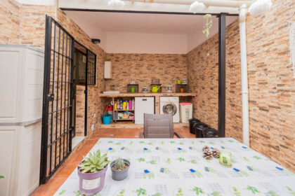 27c0db8cb27369e99a79cb2729dc3a65 - 28