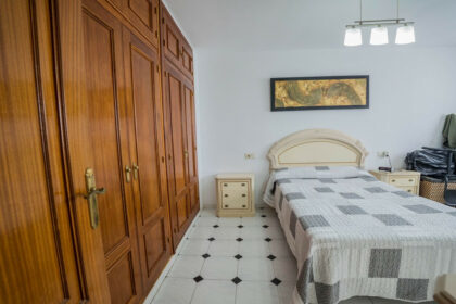 27c0db8cb27369e99a79cb2729dc3a65 - 32