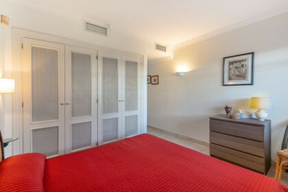 280b428b65c8dcbb47dc4e90618b1d18 - 15