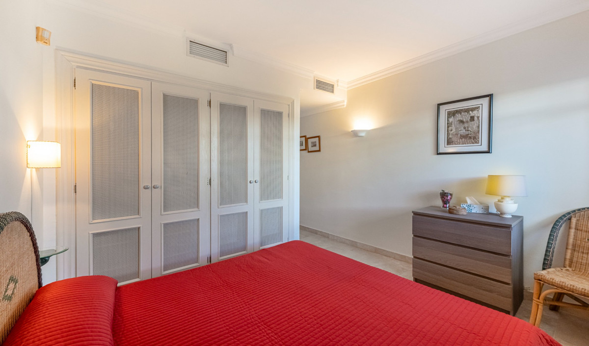 280b428b65c8dcbb47dc4e90618b1d18 - 15