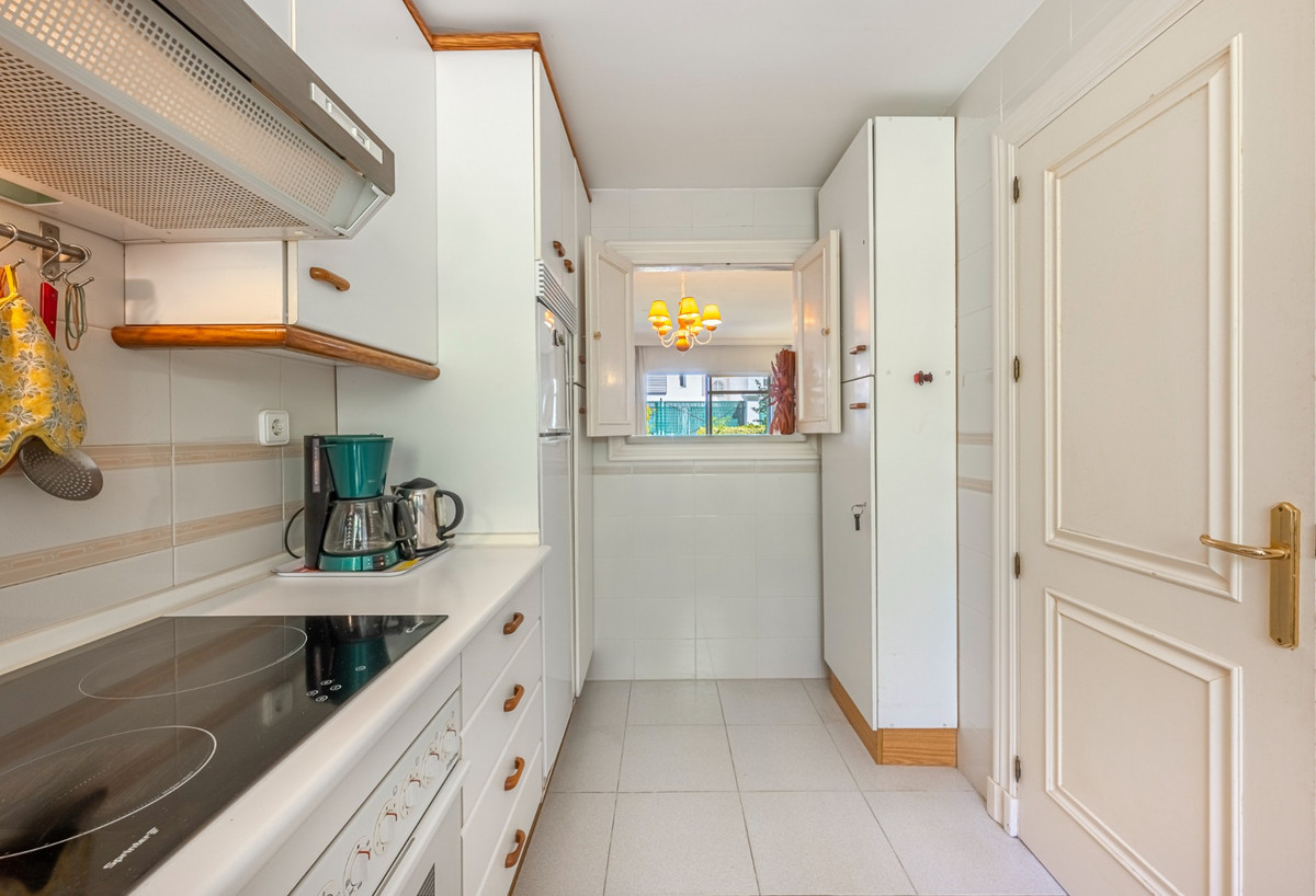 280b428b65c8dcbb47dc4e90618b1d18 - 21