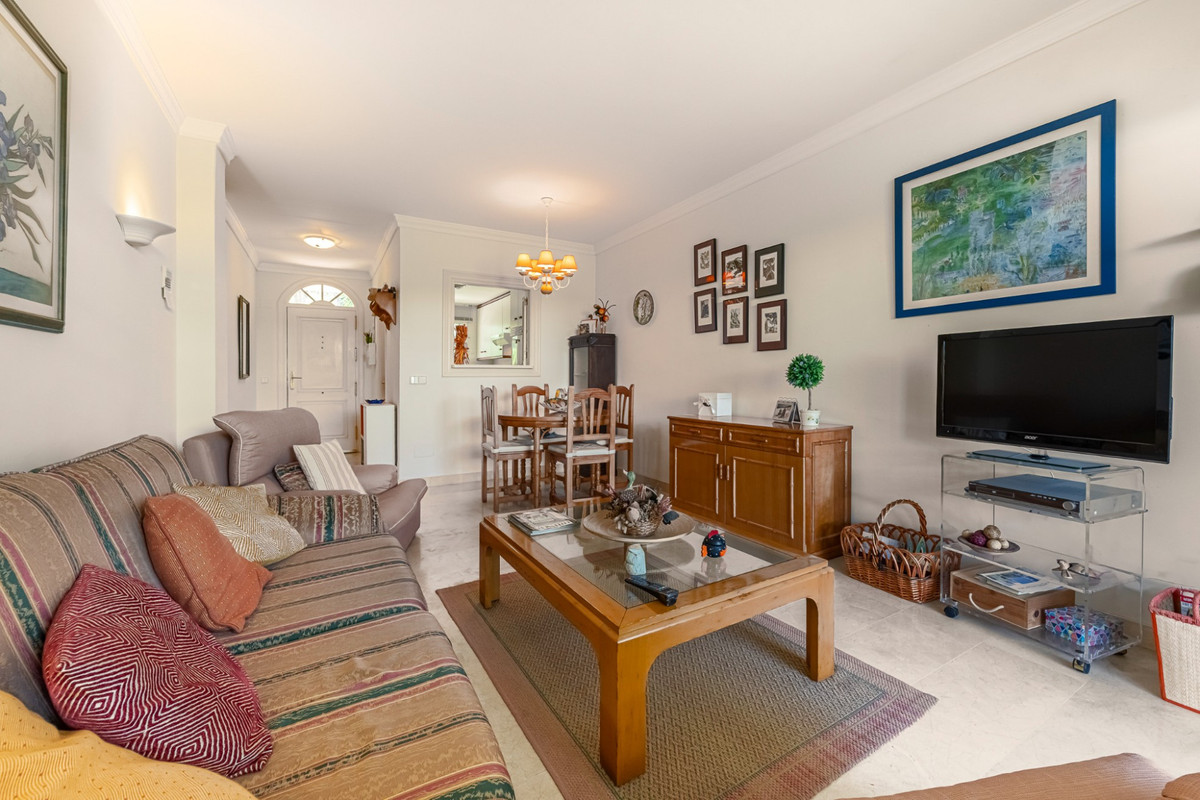 280b428b65c8dcbb47dc4e90618b1d18 - 22