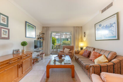 280b428b65c8dcbb47dc4e90618b1d18 - 3