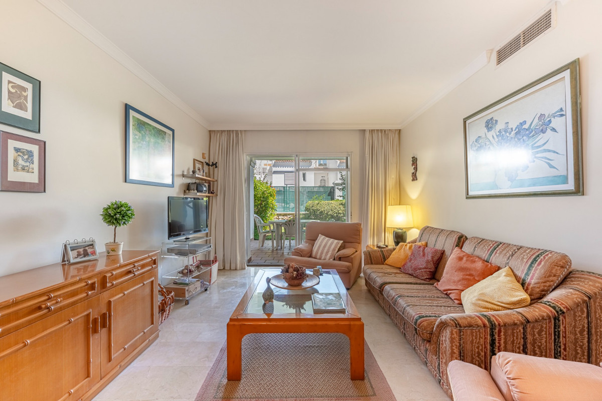 280b428b65c8dcbb47dc4e90618b1d18 - 3