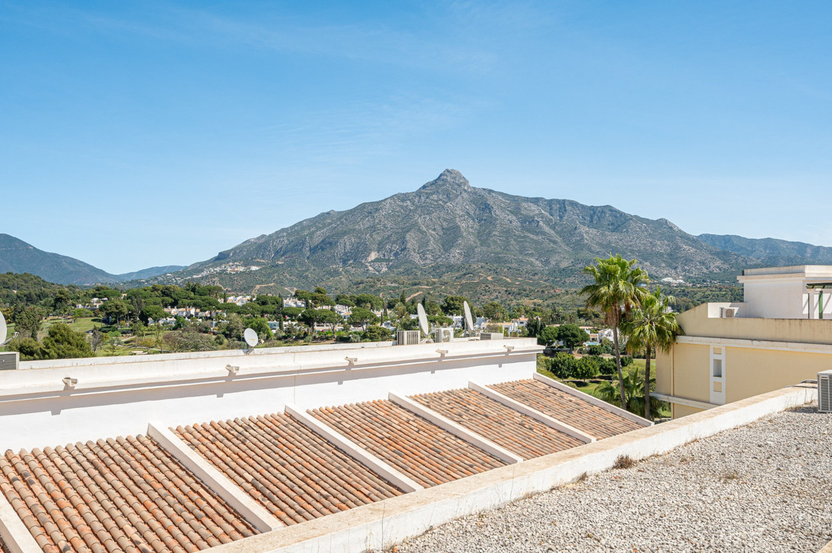 280b428b65c8dcbb47dc4e90618b1d18 - 30